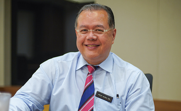 Professor Aung Tin, Singapore National Eye Centre